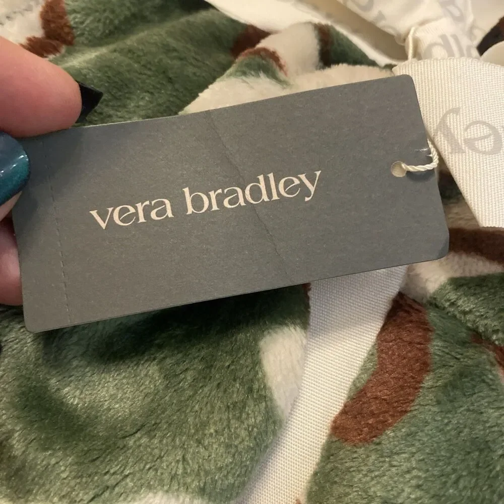 NWT Vera Bradley 50x80 Throw Blanket Victorian Vines Vineyard Green